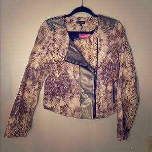 NWT Fabulous Lov Posh Jacket Sz Large